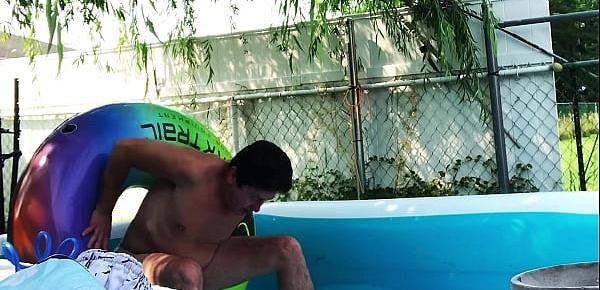  ANAL SQUIRTING IN THE SWIMMING POOL